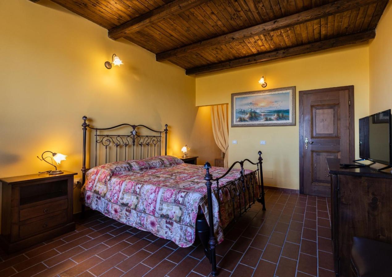 Castello Di Petecciano B&B Mosciano Sant'Angelo Luaran gambar