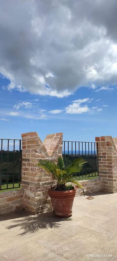 Castello Di Petecciano B&B Mosciano Sant'Angelo Luaran gambar