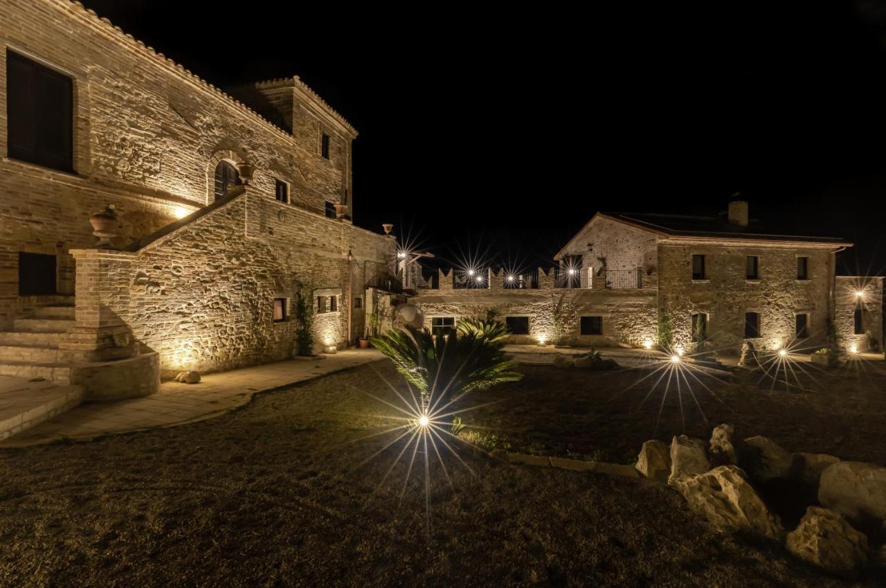 Castello Di Petecciano B&B Mosciano Sant'Angelo Luaran gambar