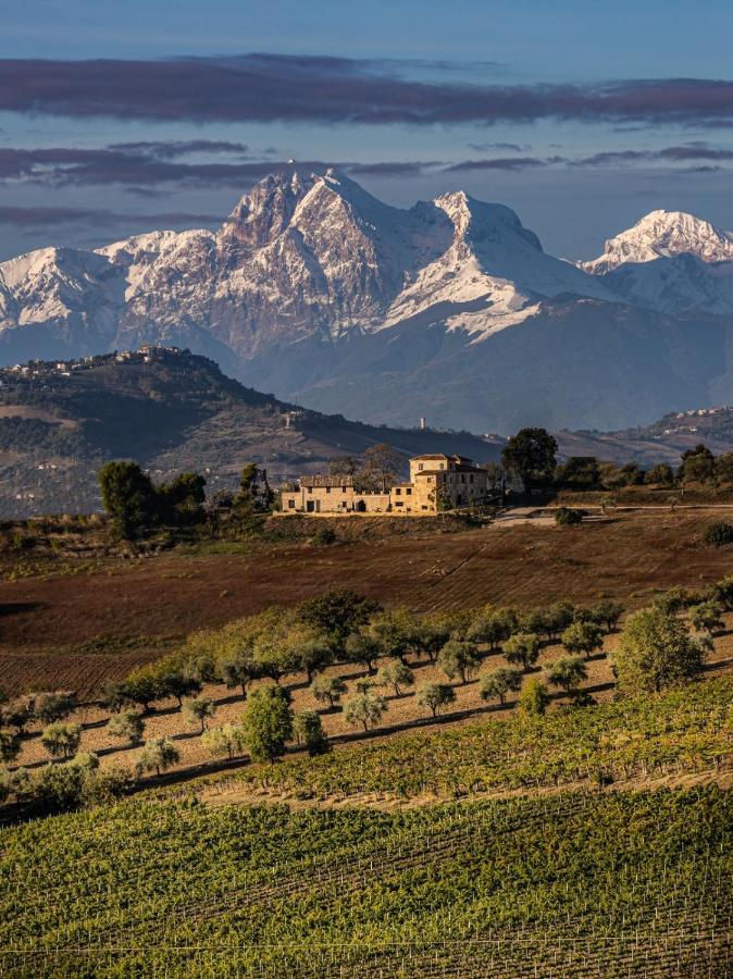 Castello Di Petecciano B&B Mosciano Sant'Angelo Luaran gambar