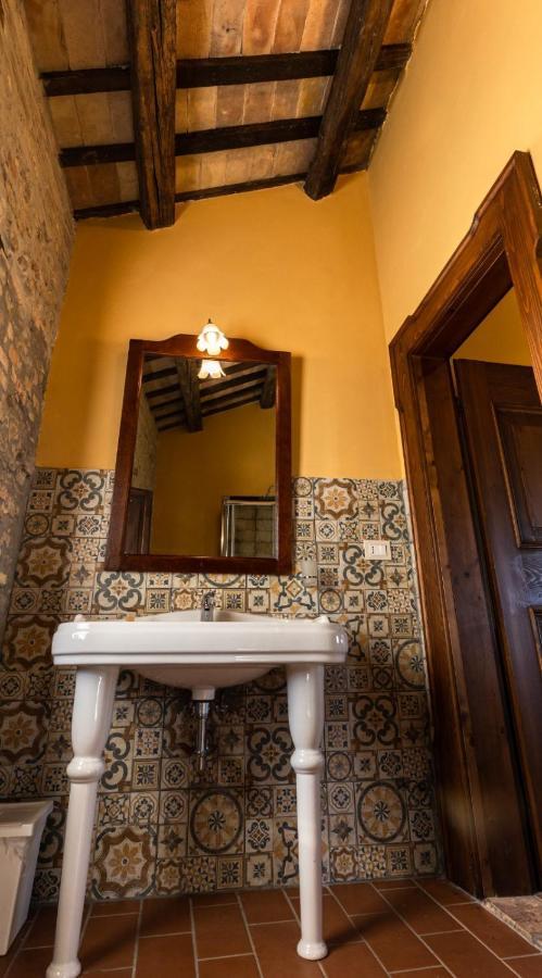 Castello Di Petecciano B&B Mosciano Sant'Angelo Luaran gambar