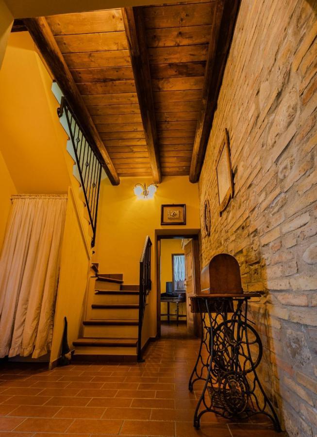 Castello Di Petecciano B&B Mosciano Sant'Angelo Luaran gambar