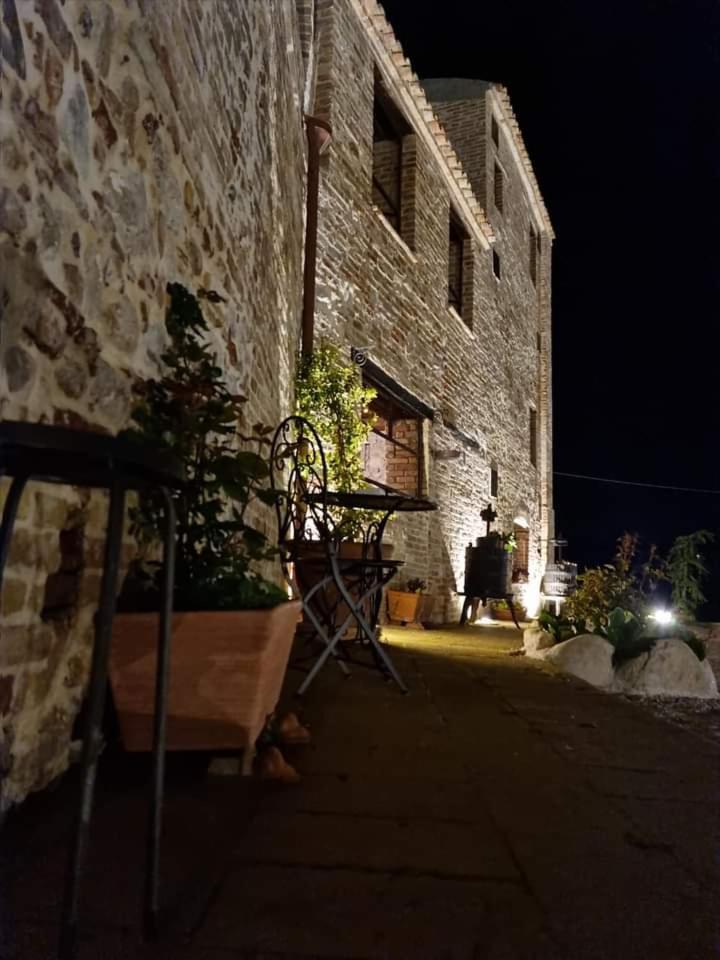 Castello Di Petecciano B&B Mosciano Sant'Angelo Luaran gambar