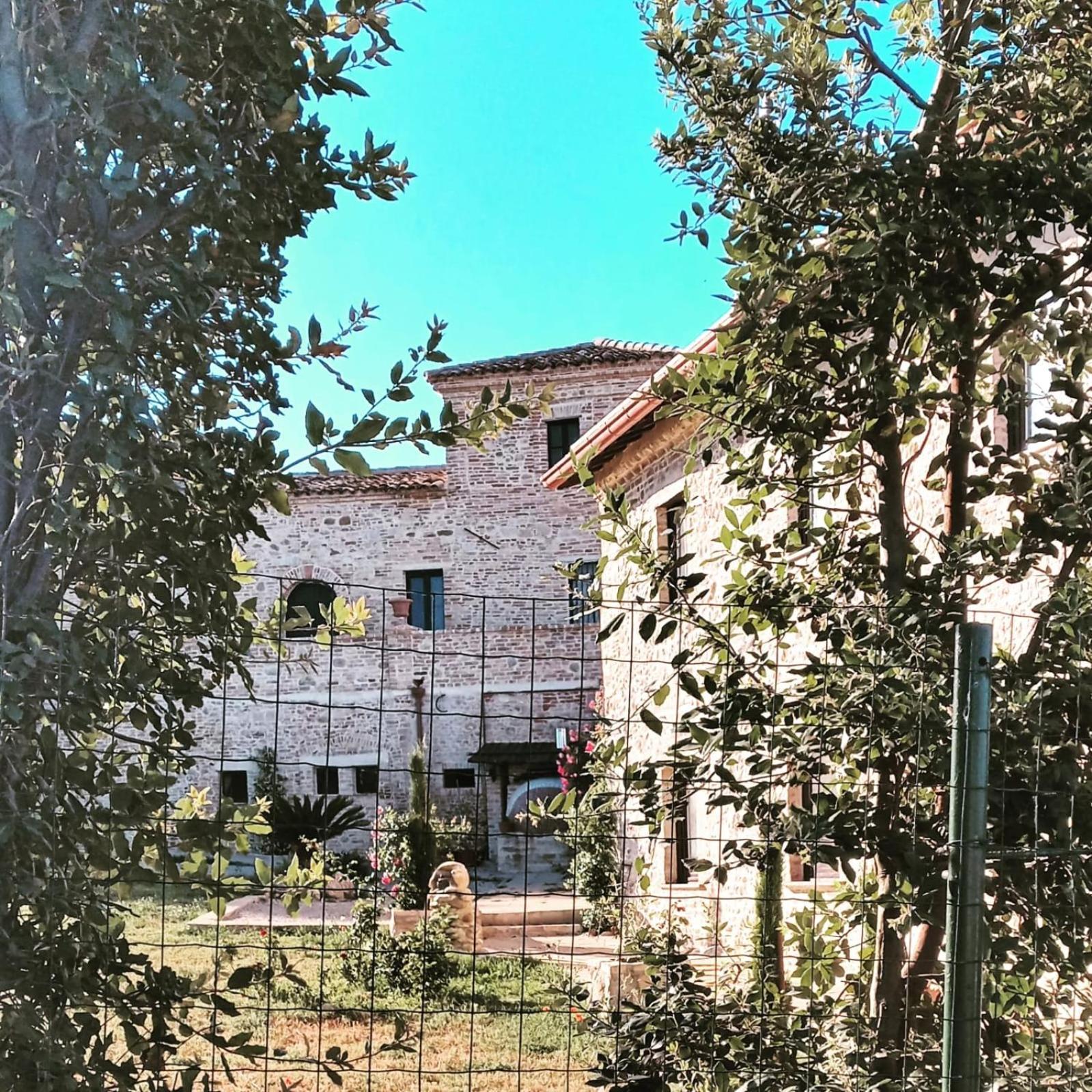 Castello Di Petecciano B&B Mosciano Sant'Angelo Luaran gambar